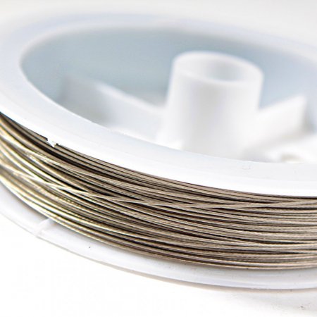 Silver-colored metal wire spool 50 m (±). Diameter 0.38 mm