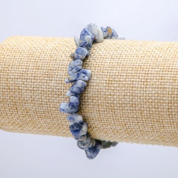 Elastic bracelet made of natural sodalite chips, 8mm, circumference 18 cm