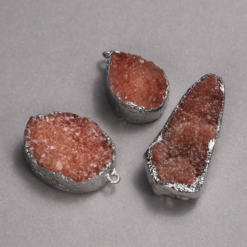 Pendant in a silver bezel with orange geode druzy, 33×20 mm, assorted sizes