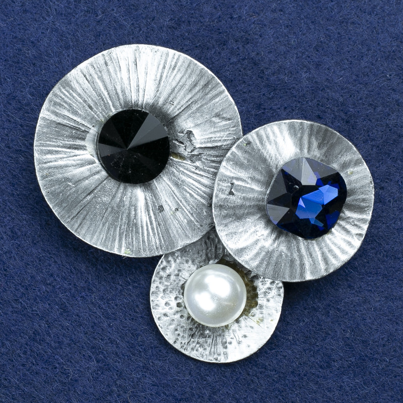 Brooch with crystals and beadwork, silver-toned metal, 55x45 mm +