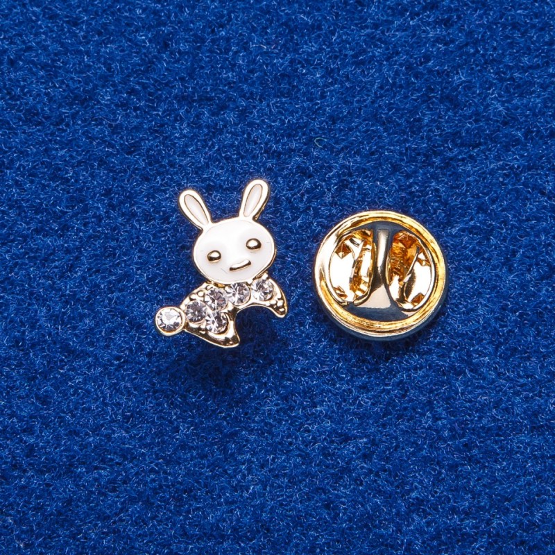 Screw-back Brooch 'Bunny' 1.4 x 1.2 cm gold-toned metal