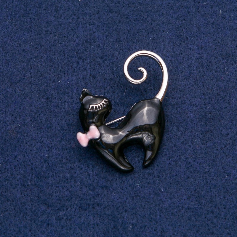 Cat Brooch with Pink Bow