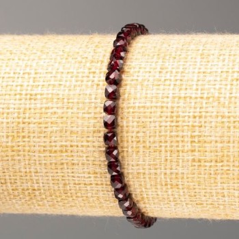 Bracelet Garnet natural stone faceted cube, diameter 4mm±, length 18cm (stretch)