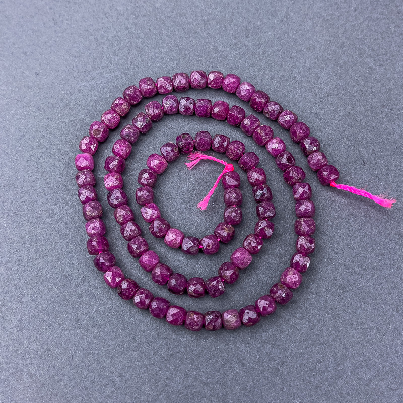 Ruby Beads, Natural Stone, Faceted Cube on Thread, 4x4 mm Diameter, 39 cm Length