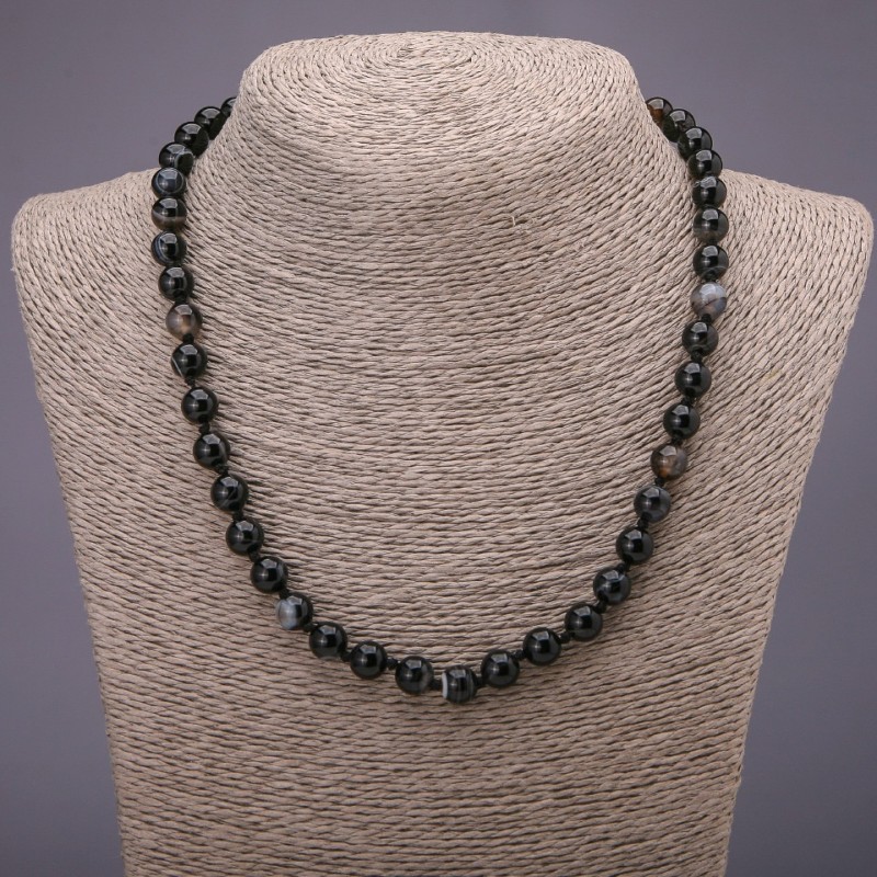 Natural agate gemstone necklace with smooth beads, diameter 8(±)mm, length 48 cm