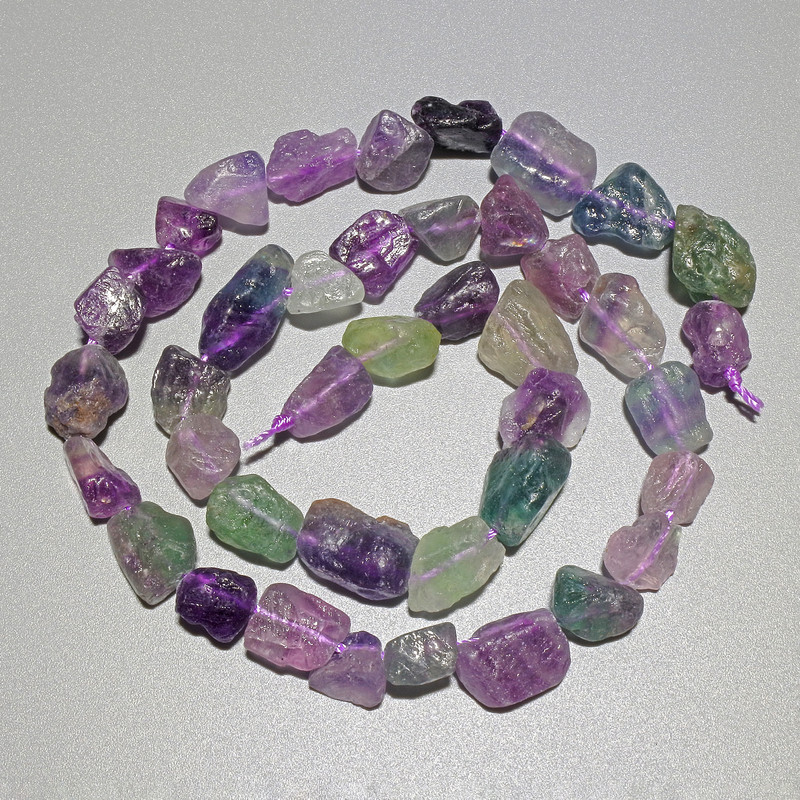 Fluorite beads, natural unpolished stone, nugget-style, 8×10 mm, about 38 cm on a thread
