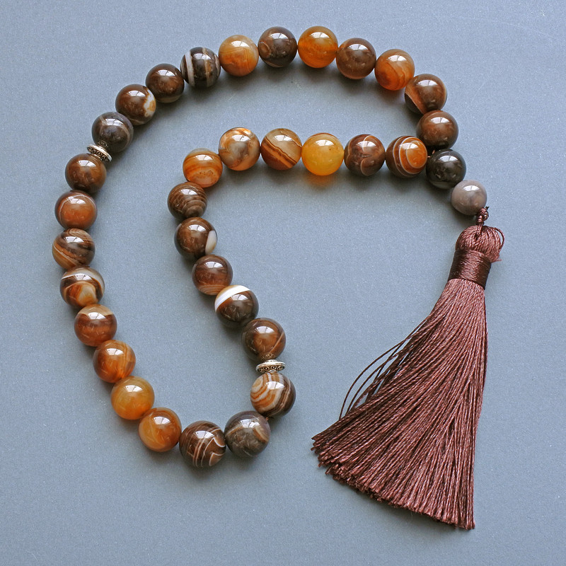 Agate prayer beads with natural stone, smooth round beads, 12 mm diameter, 33 beads, with metal inserts