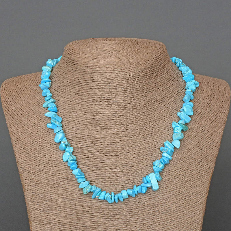 Turquoise synthetic quartz chip bead necklace, 7x3 mm, 46 cm length
