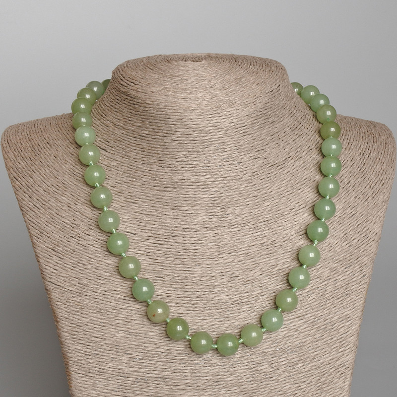 Natural Jade Necklace with Smooth Beads, diameter approximately 10.5 mm, length approximately 51 cm