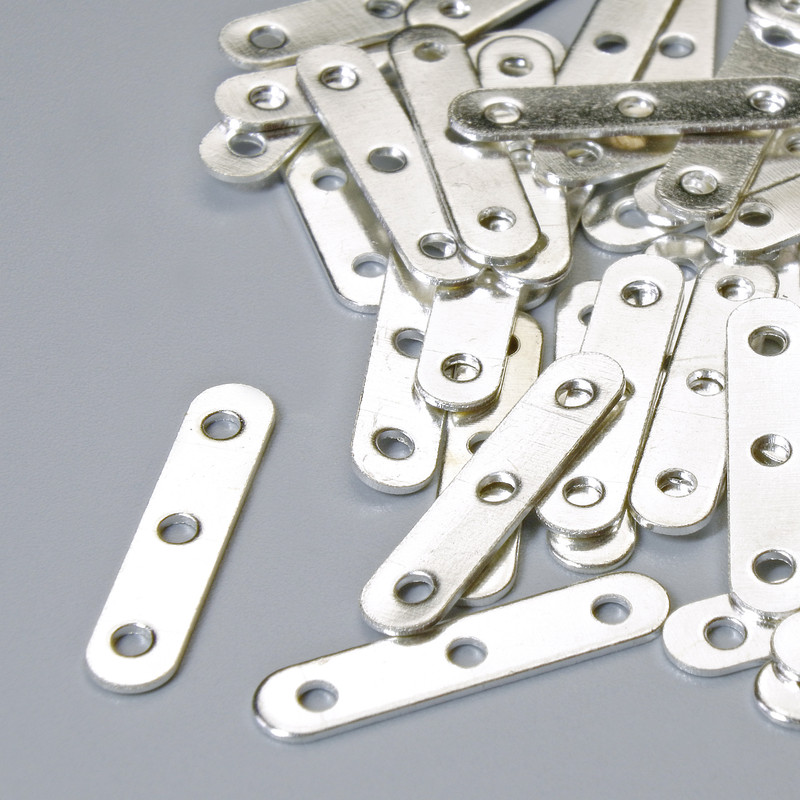 3-Strand Separator Bar, silver, dimensions 17 x 3.5 mm, hole diameter 1.4 mm, pack of 50 pcs