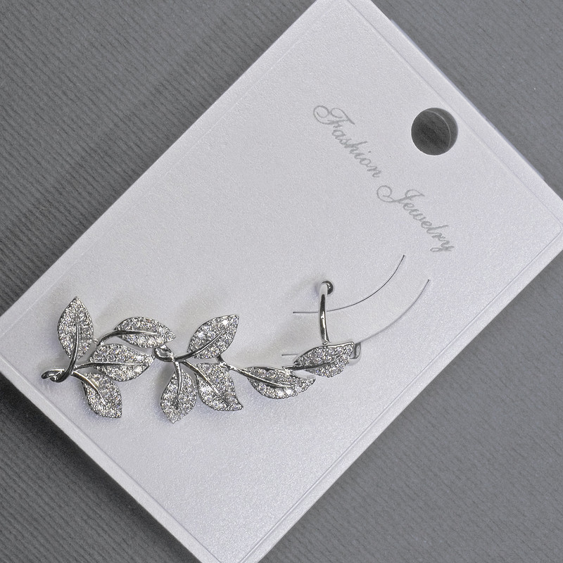 Cafe-style stud earring for pierced ears in silver-tone metal, 14x38 mm ± white crystals