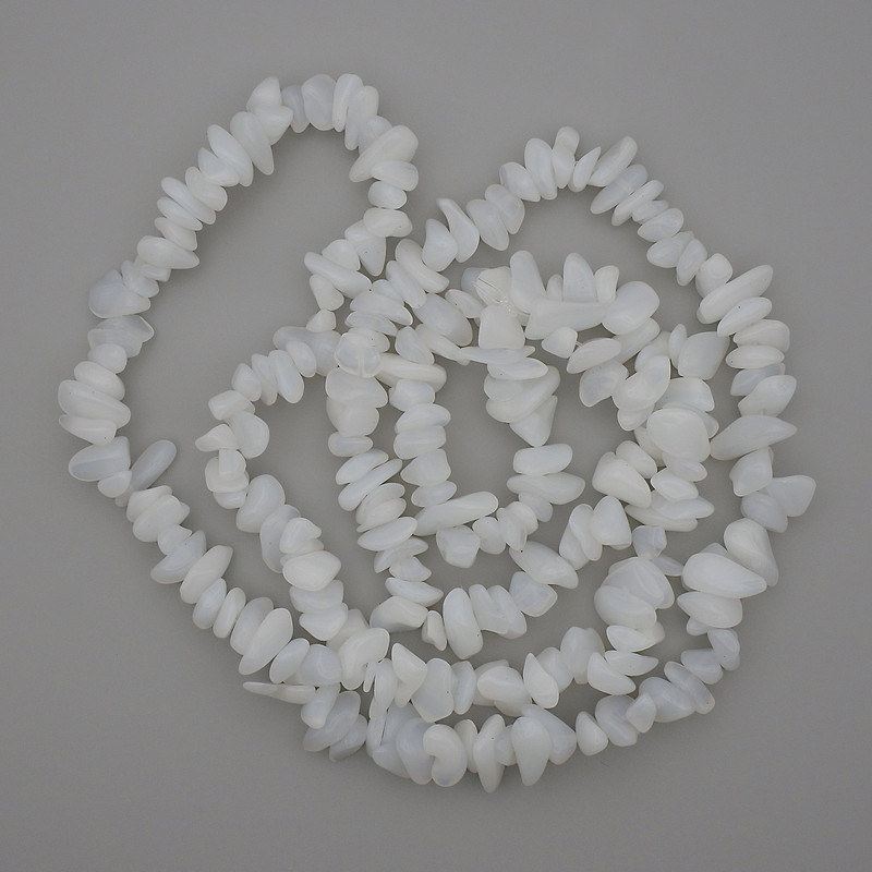 Moonstone chip beads, diameter 7-14×4-6 mm, length 76 cm on thread