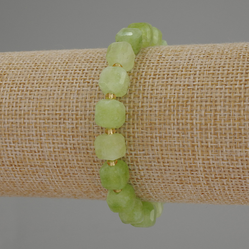 Chrysolite Olivine Faceted Cube Bracelet, 8x8 mm, 3 mm beads, 18 cm stretch