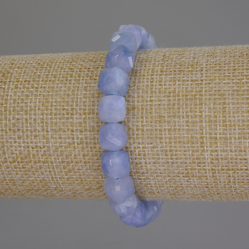 Faceted Aquamarine Cube Bead Bracelet, 9 mm diameter, 18 cm length, stretch