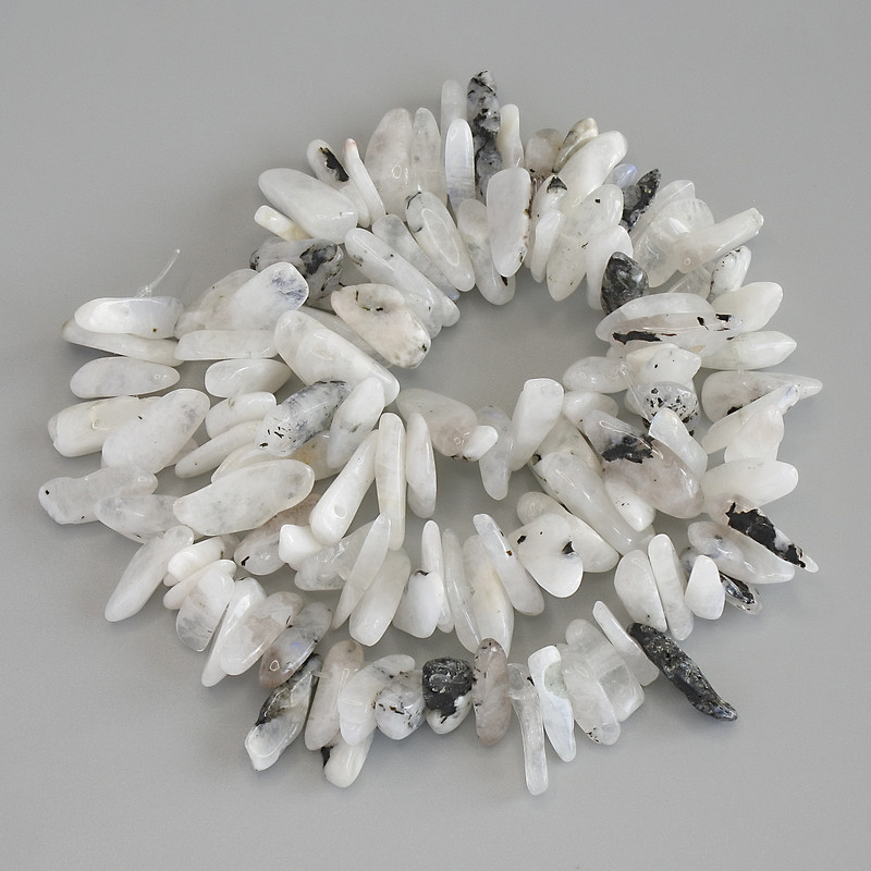 Adularia chip beads, diameter 12-15×3-5 mm, on thread, length 39 cm+