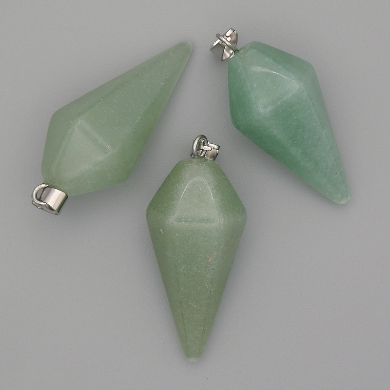 Pendant 'Pendulum' Jade 38x28x14mm+