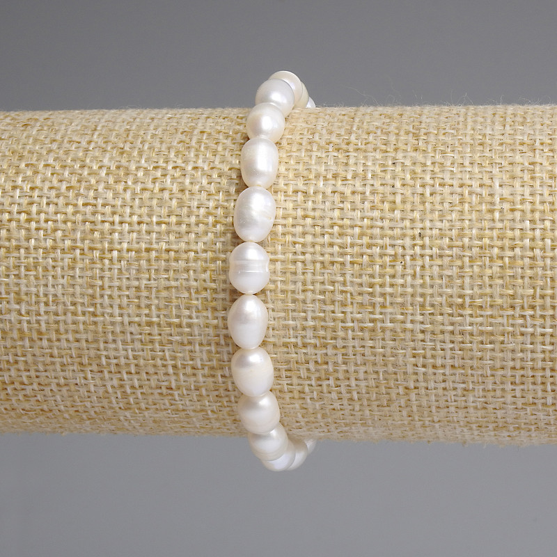 Bracelet of freshwater pearls, 7.5–8×6 mm, 18 cm length, stretchy