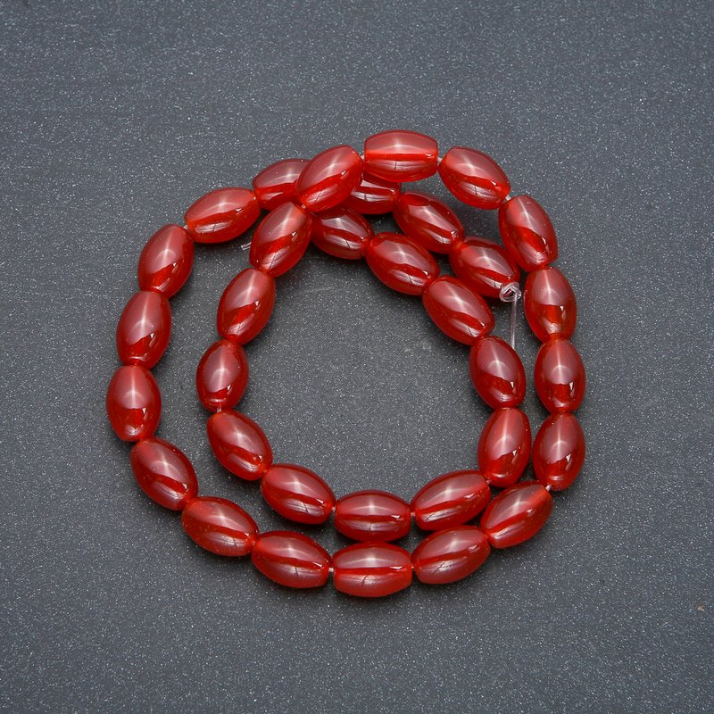 Carnelian barrel beads on thread, diameter 8×12 mm, length 38 cm