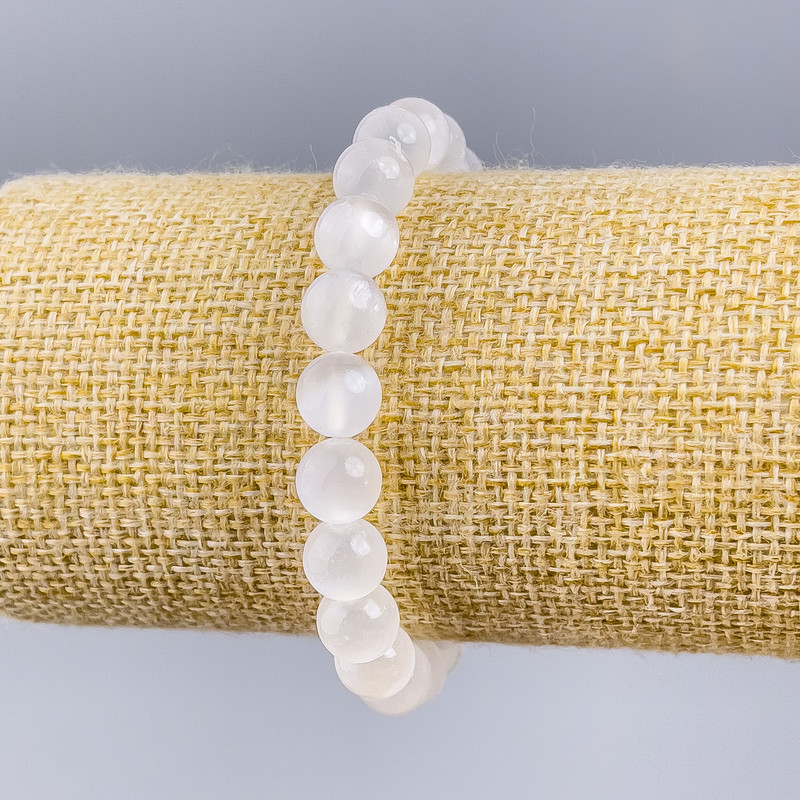 Natural selenite bracelet with smooth beads, 8 mm diameter, 18 cm length (stretch)