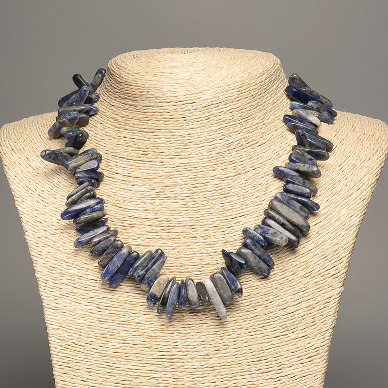 Necklace with natural sodalite granules 'Needle', diameter 20x6mm, length 48cm +