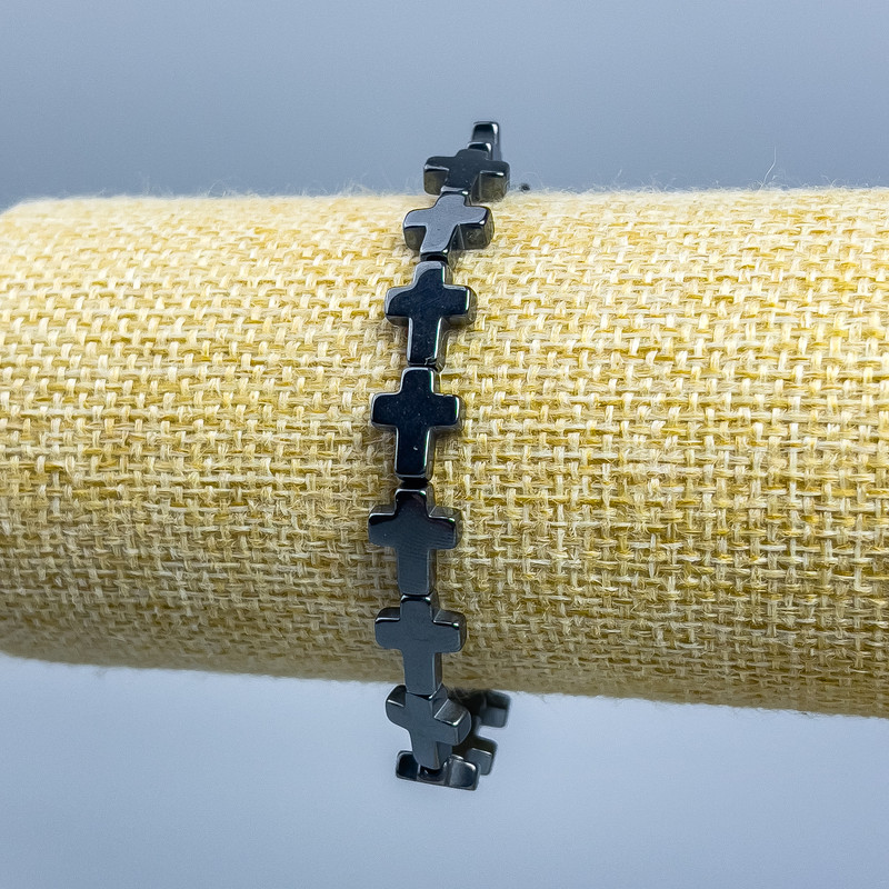 Bracelet 'Hematite Cross', diameter 10.5 x 8.5 mm, length 18 cm (stretch)
