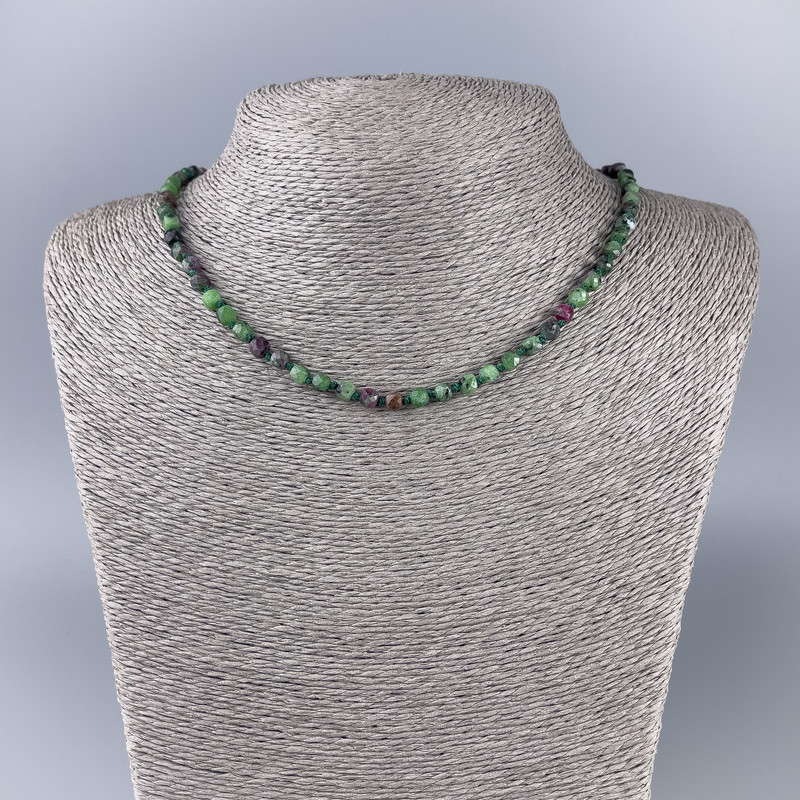 Faceted zoisite necklace, natural stone, cube beads, diameter 4×4 mm, length 50 cm