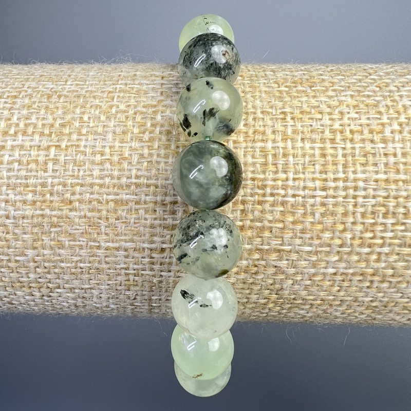 Bracelet Prenite natural stone, smooth bead, diameter 10 mm ±, length 18 cm ± (stretch)